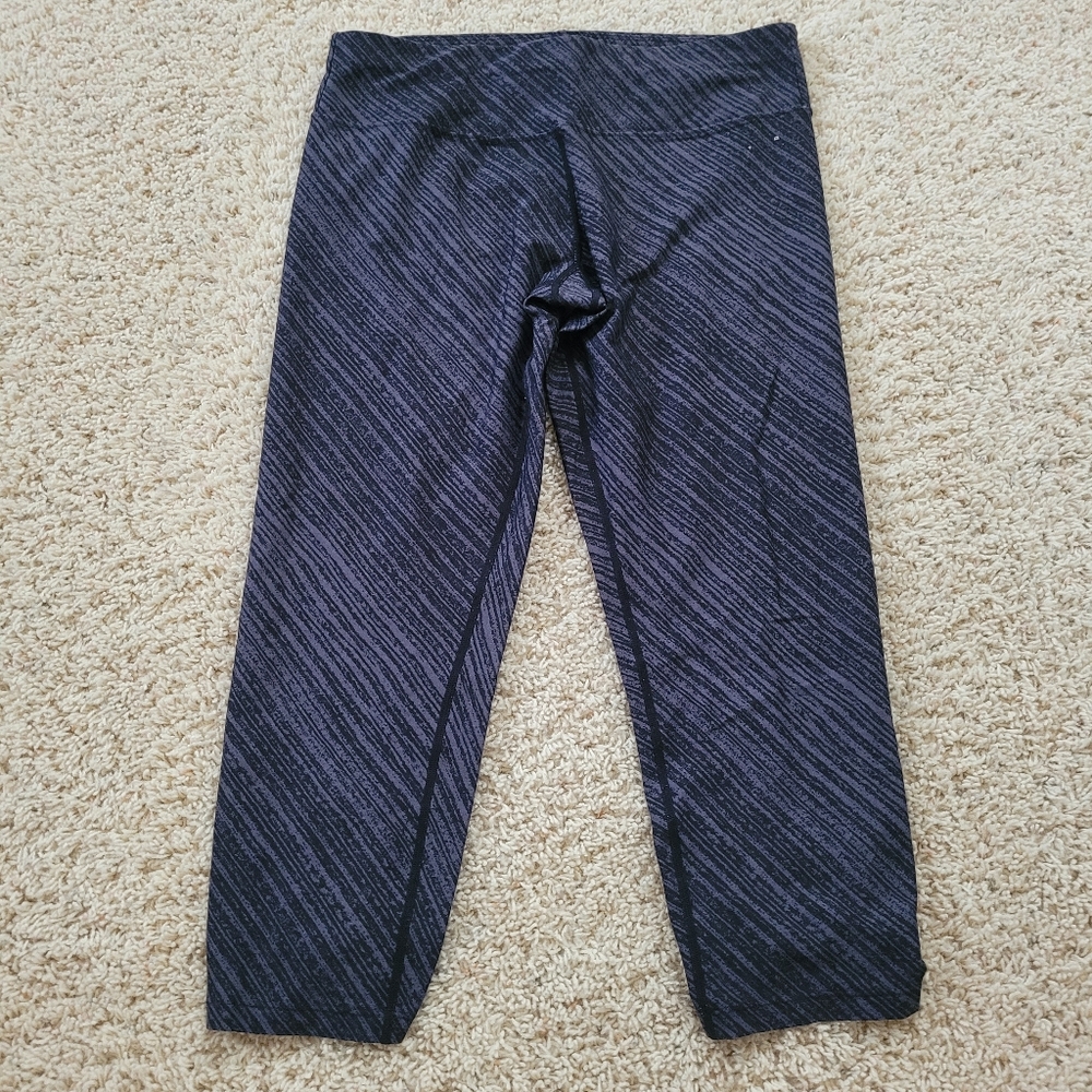 Calvin Klein Performance Quick Dry M Gray/Black Capri Leggings Ruched